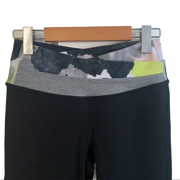 Lululemon Tie Die Waist Groove Crop Pants - Picture 2 of 6